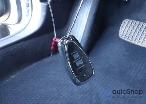 2017 Chevrolet Volt Lt z USA, uszkodzony, nr VIN 1G1RC6S53HU105462